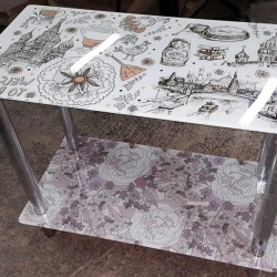Glazen tafel gemaakt van 6mm glas met UV bedrukking, De prijs van een tafelblad per m2 Glazen tafel gemaakt van 6mm glas met UV bedrukking, De prijs van een tafelblad per m2