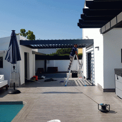 Bioclimatic pergola between two roofs with swivel blinds 3m x 4m Pergola motorized graphite/grey Bioclimatic pergola between two roofs with swivel blinds 3m x 4m Pergola motorized graphite/grey