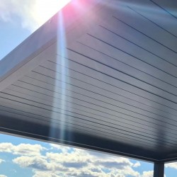 Aluminum pergola with climate blinds 4m x 4m x 2.5m Pergola LED - free-standing motorized graphite/gray, bioclimatic Aluminum pergola with climate blinds 4m x 4m x 2.5m Pergola LED - free-standing motorized graphite/gray, bioclimatic