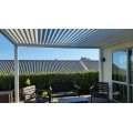 Encomende Gazebo ao ar livre e persianas de chuva e sol 4m x 4m x 2.5 m Louvre Pergola Pergola LED - autoportante motorizado (branco) a preços de fábrica