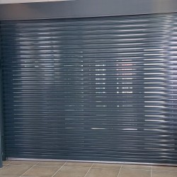 Armored roller shutters with microperforation automatic, Regsiapa Microperforado 2900 x 2500 mm Armored roller shutters with microperforation automatic, Regsiapa Microperforado 2900 x 2500 mm