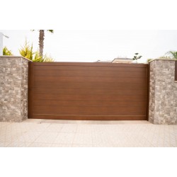 Ворота откатные, с калиткой из сэндвич панелей Ворота откатные, с калиткой из сэндвич панелей