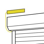 На правом боковом фасаде 