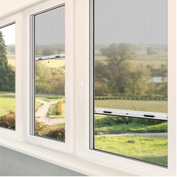 Антимоскітна сітка, вертикальне згортання