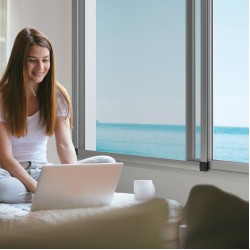 Moustiquaire pour porte coulissante Moustiquaire pour porte coulissante