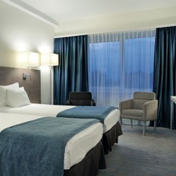 CORTINAS OSCURANTES IGNÍFUGAS Oscurante Arce  CORTINAS OSCURANTES IGNÍFUGAS Oscurante Arce