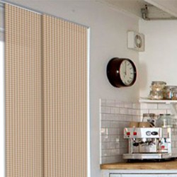 Japanische Küchenpaneele im Retro- und britischen Stil, in warmen Farbtönen mit Blau- und Rottönen bedruckt Japanische Küchenpaneele im Retro- und britischen Stil, in warmen Farbtönen mit Blau- und Rottönen bedruckt